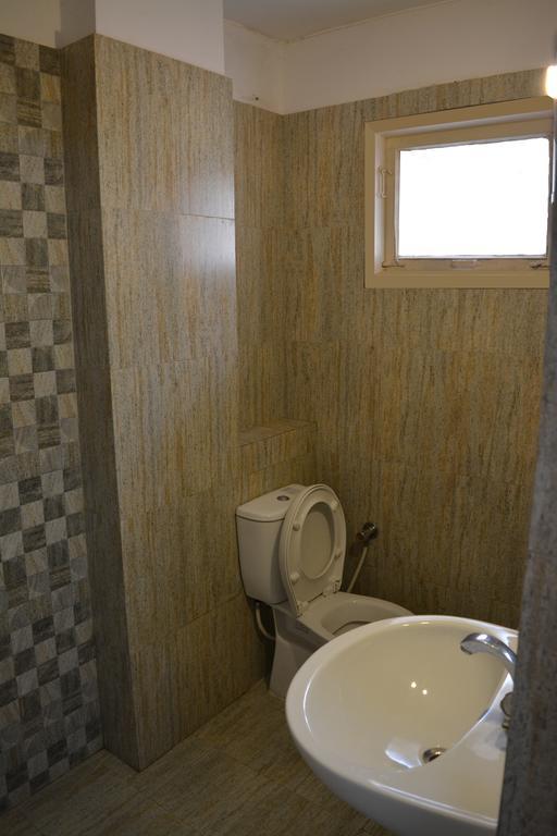 Hotel Mansarover International Haridwār Room photo