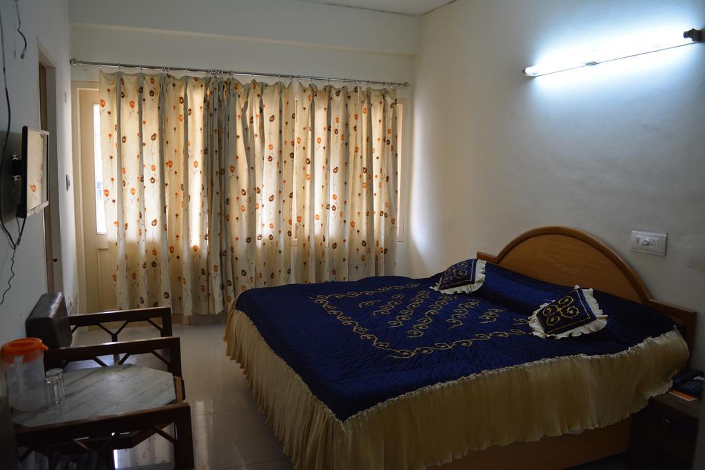 Hotel Mansarover International Haridwār Exterior photo
