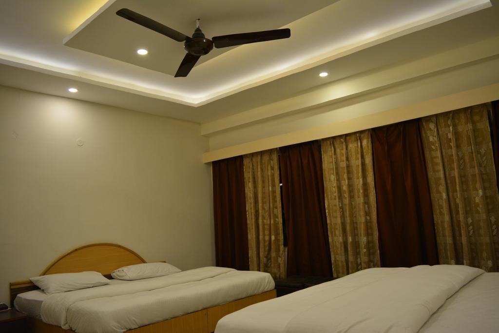 Hotel Mansarover International Haridwār Room photo